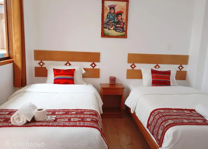 Hotel Qente Wings
